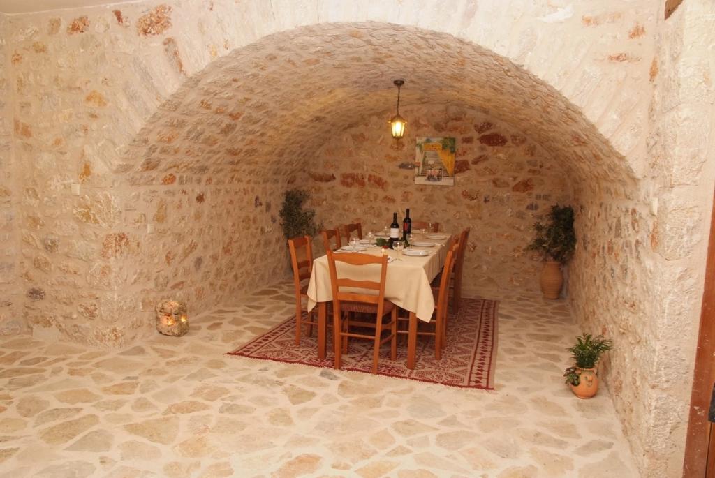 אפרטהוטל Parálion Ástros Anigraia מראה חיצוני תמונה